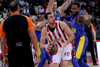 N.Milutinovas liks "Olympiacos" gretose